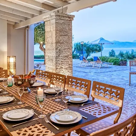 Alice Villa Kassiopi